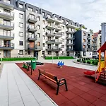 Apartament Targi Z Garazem I Silownia