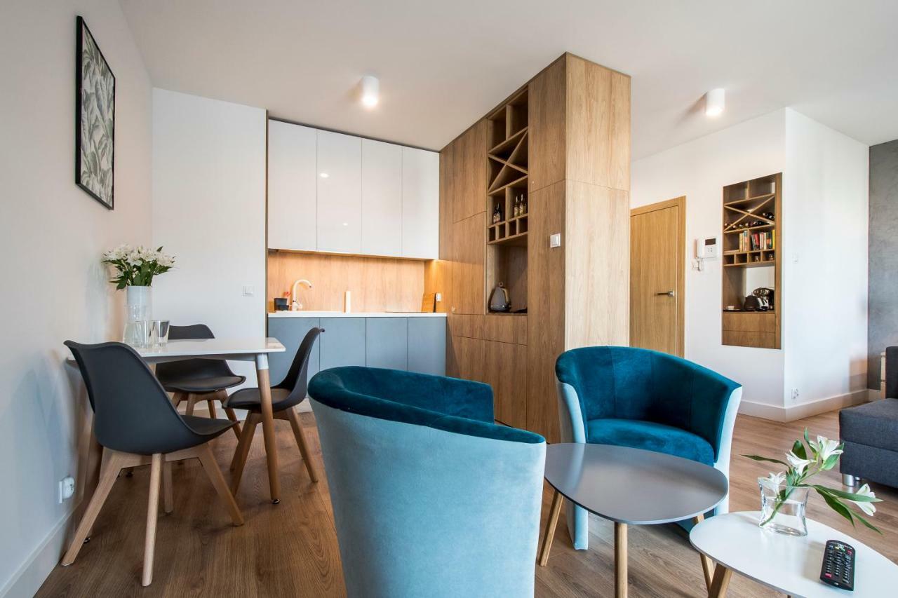 Targi Z Garazem I Silownia Apartment Poznan